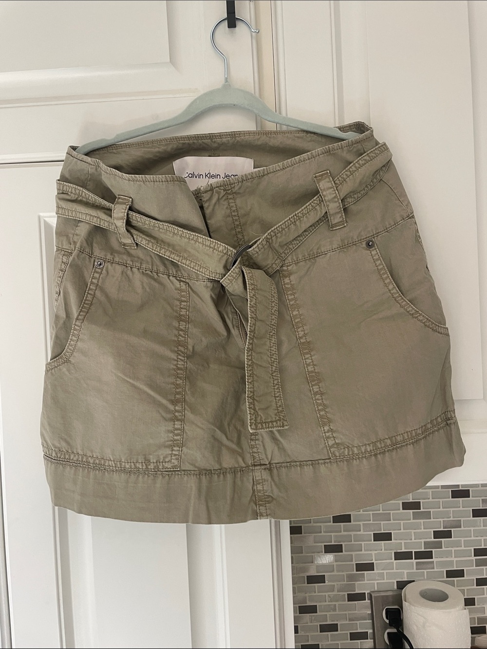 Calvin Klein Jeans Light Khaki mid rise cargo skirt
